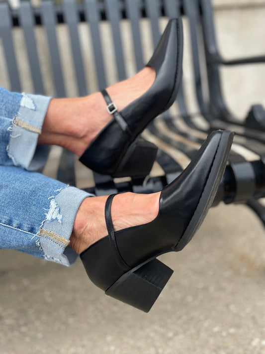 Tessa Mary Jane Pumps