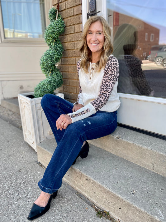 Bella Leopard Contrast Pullover