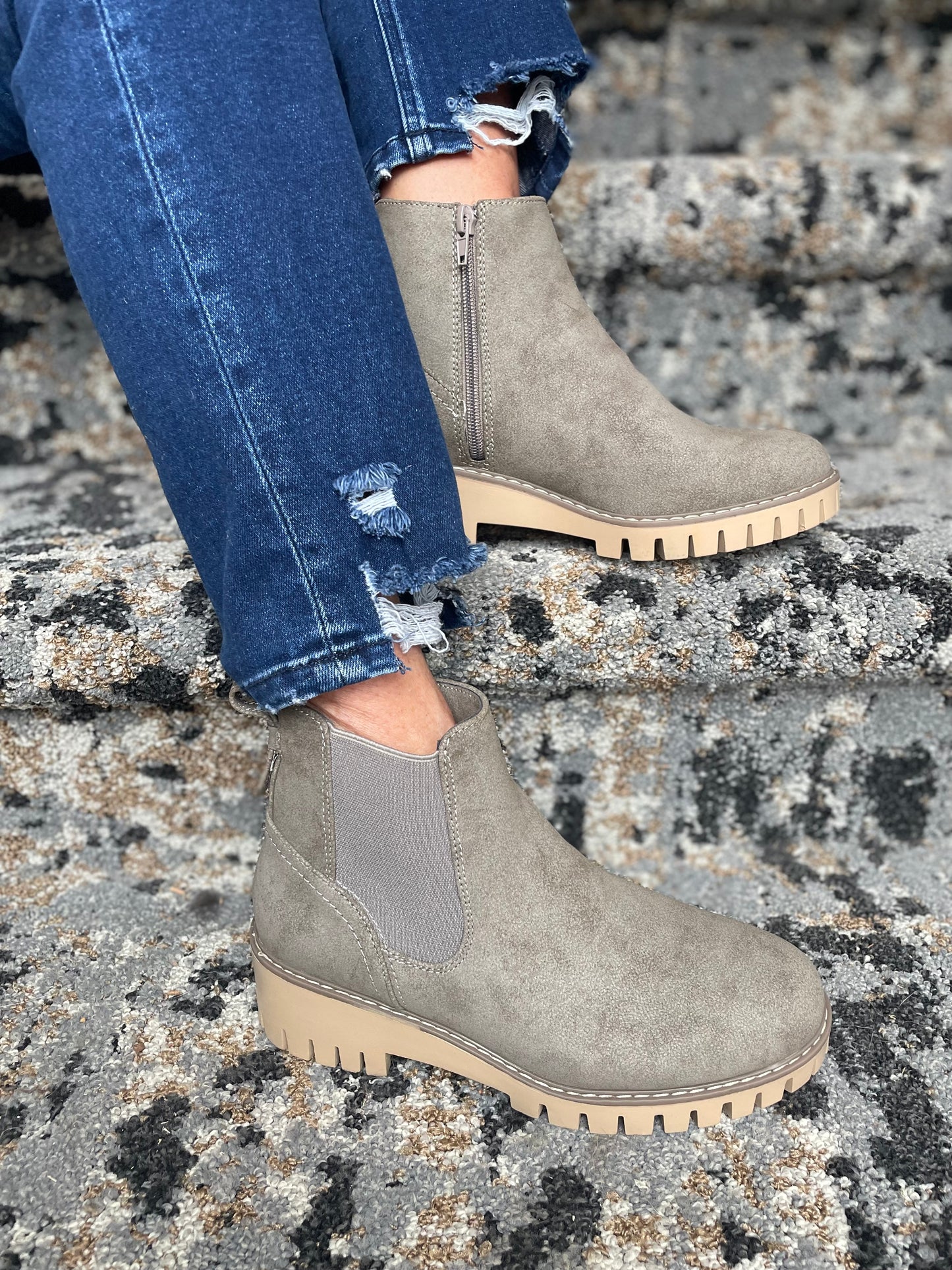 Very G Pasadena Grey