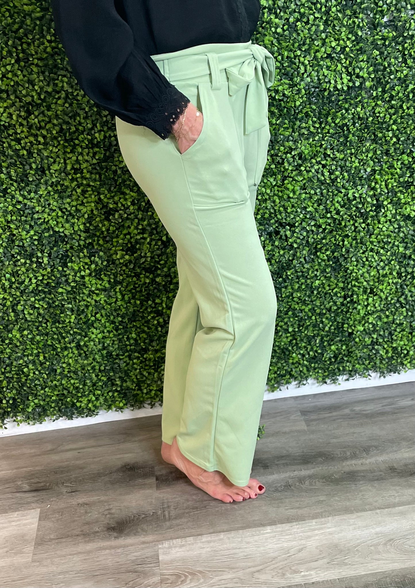 Kalvyn Tie Dress Pant