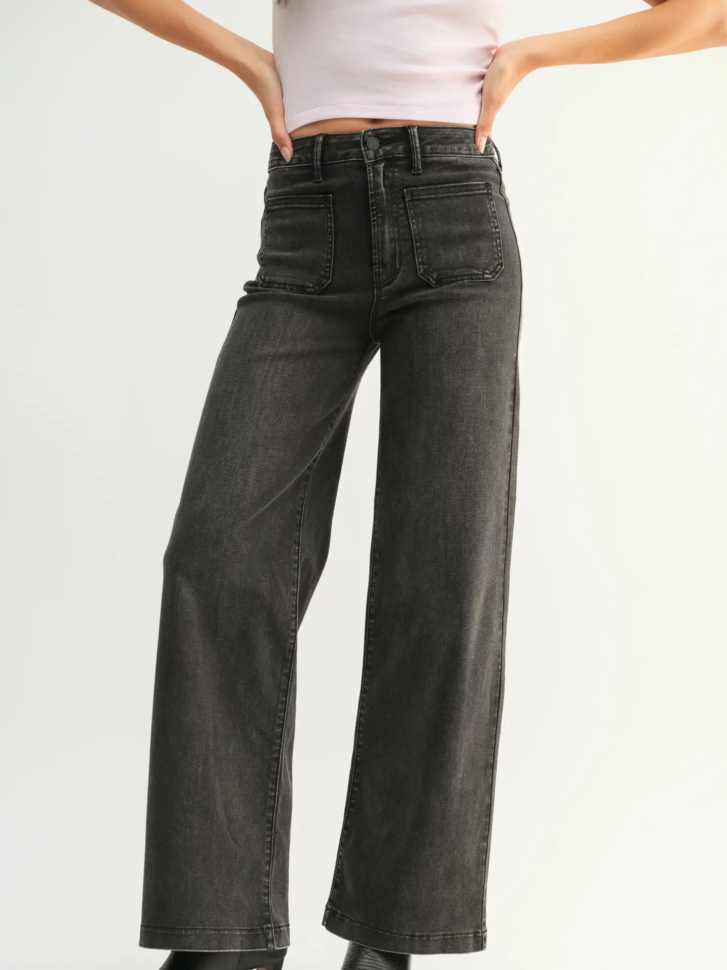 Jessyn Mini Patch Jean