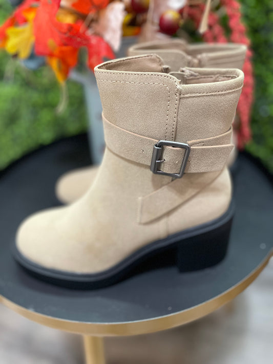 Mia Gryfinn Booties